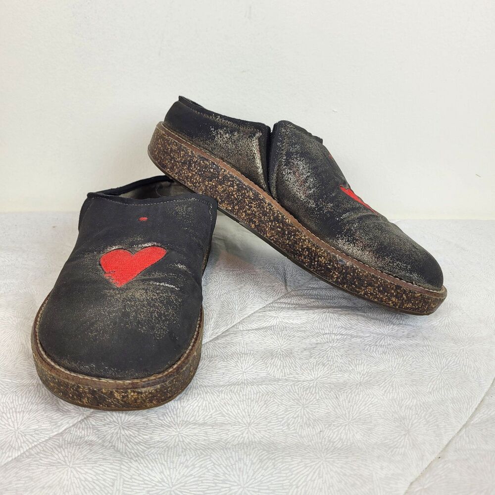 ED Tillie womens black slipper clogs metallic bronze sheen red heart love Sz 6.5